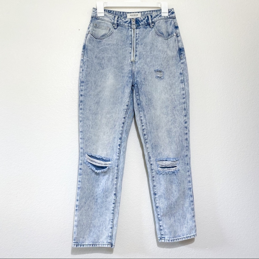 PacSun Light Wash Distressed Straight Leg Jeans